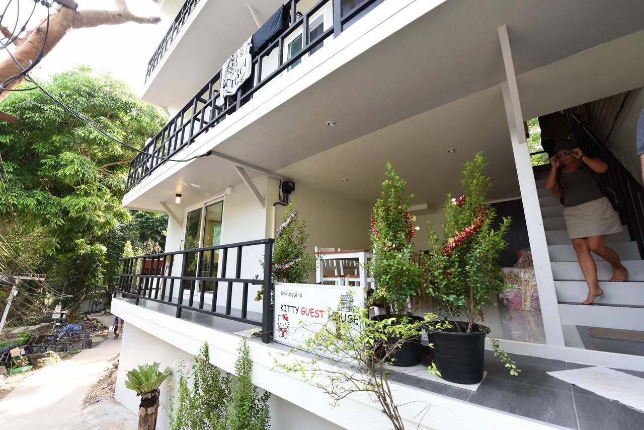 Kitty Guesthouse Phi Phi Don Exterior foto